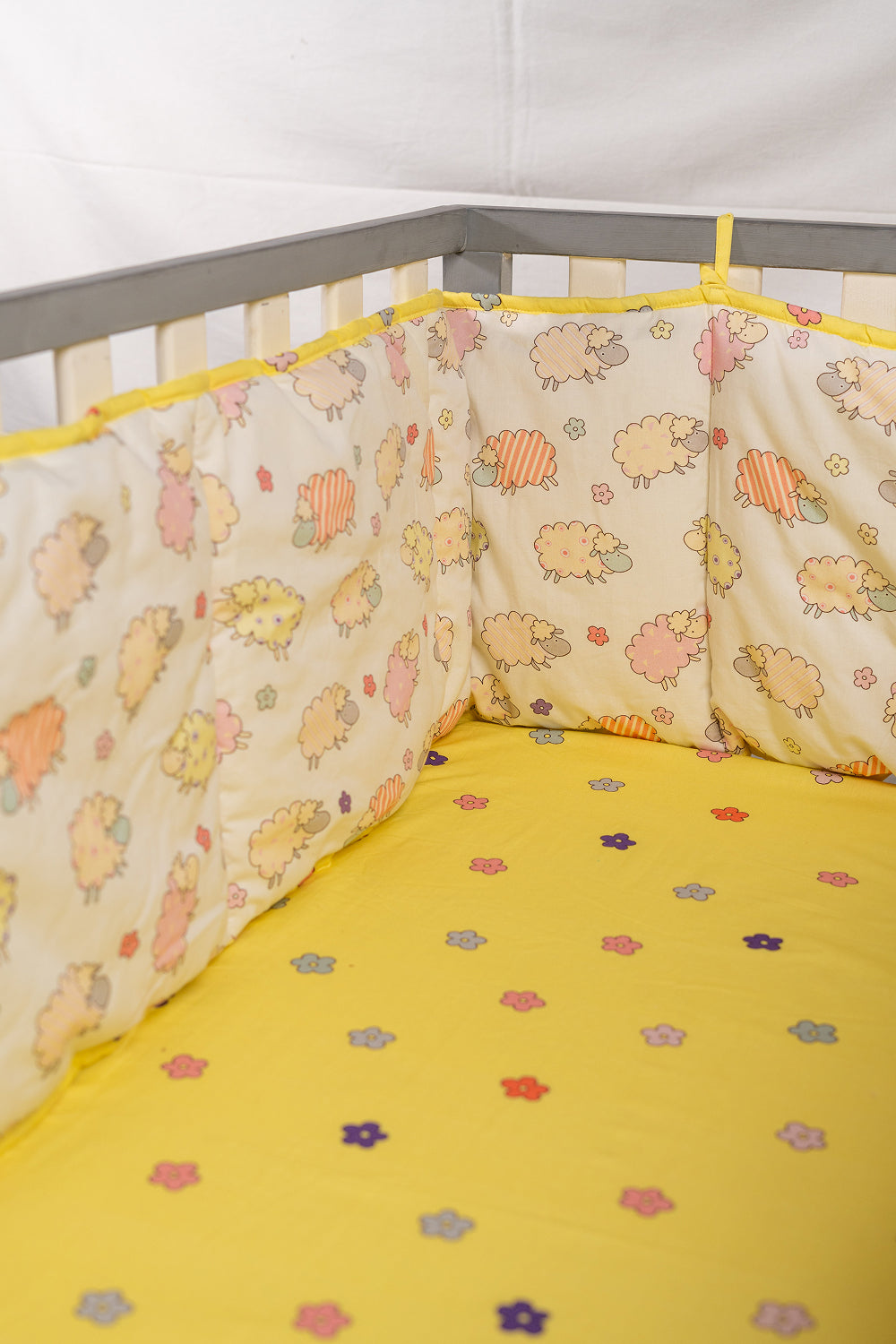 Baa-Baa Black Sheep Cotbumper