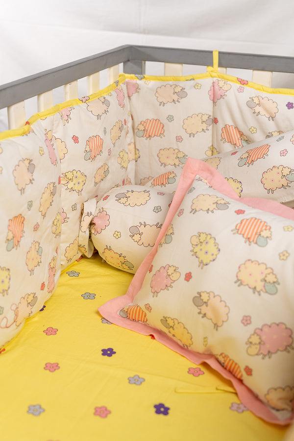 Baa-Baa Black Sheep Cotbumper